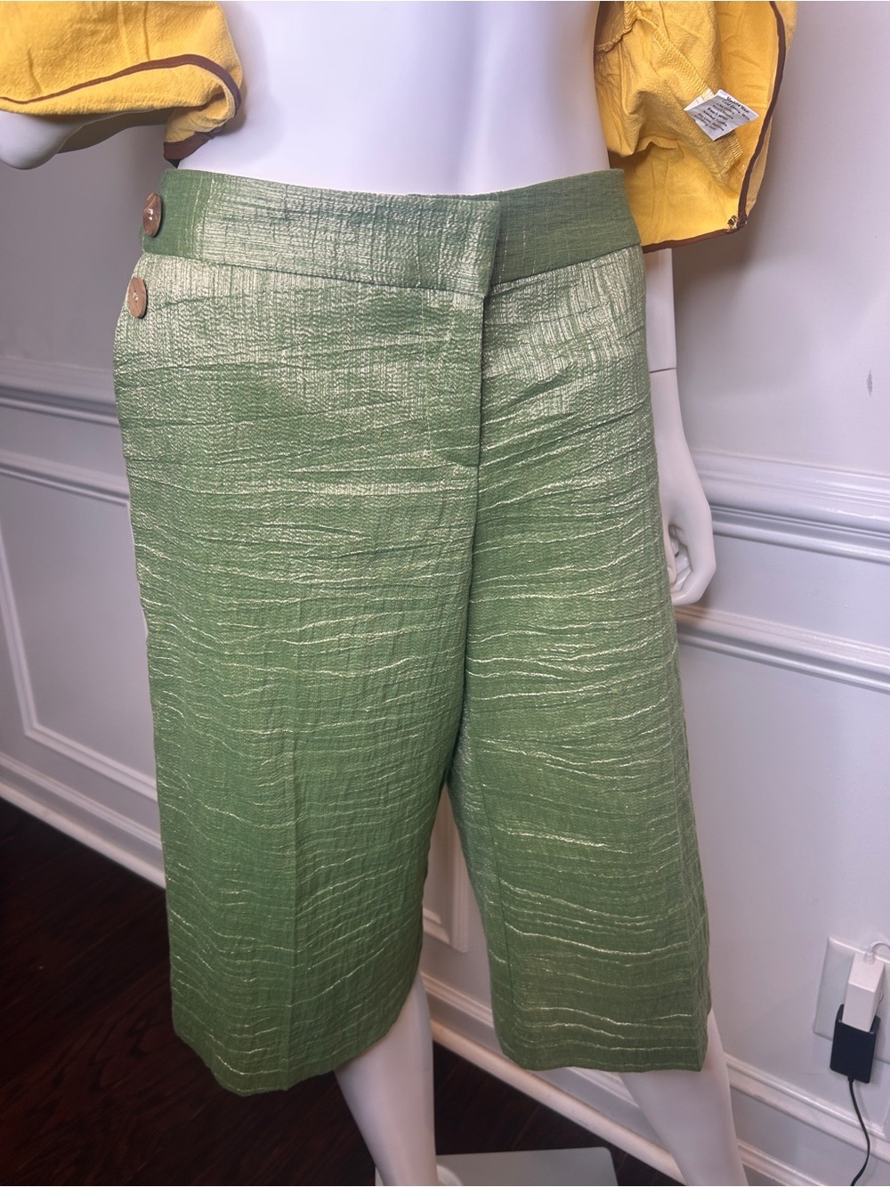 Women’s Liquid Cropped Pants, Sz.10 Green, Beaded Trim, Wood Decorative Buttons